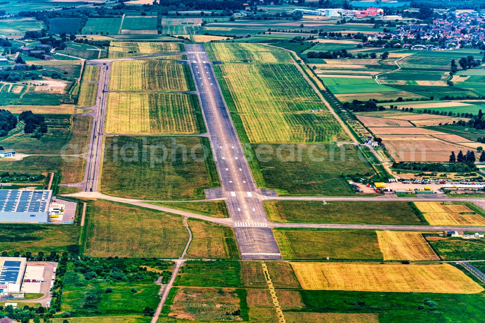 Aerial image Lahr/Schwarzwald - Runway with hangar taxiways and terminals on the grounds of the airport EDTL in Lahr/Schwarzwald in the state Baden-Wuerttemberg, Germany