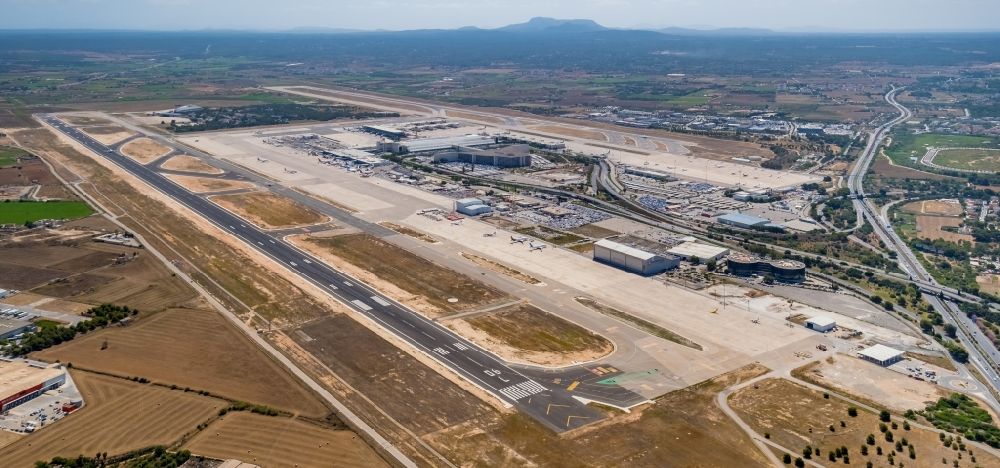 Aerial image Palma - Runway with hangar taxiways and terminals on the grounds of the airport Sant Joan in the district Llevant de Palma District in Palma in Balearic island of Mallorca, Spain