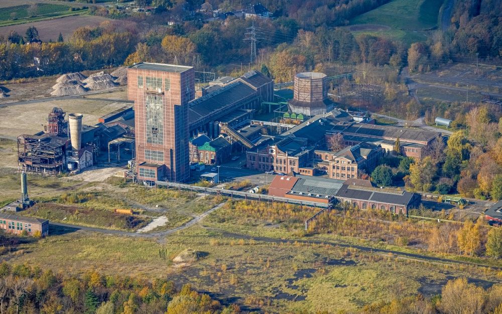 Hamm from the bird's eye view: Demolition work on the site of the Industry- ruins Zeche Heinrich Robert in Hamm at Ruhrgebiet in the state North Rhine-Westphalia, Germany