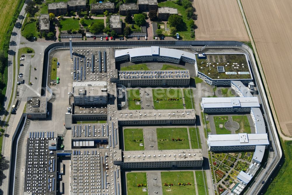 Aerial image Geldern - Prison grounds and high security fence Prison in Geldern in the state North Rhine-Westphalia, Germany