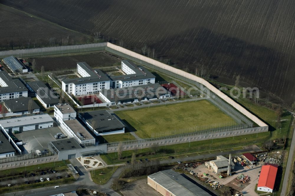Aerial photograph Tonna - Prison grounds and high security fence Prison in Tonna in the state Thuringia