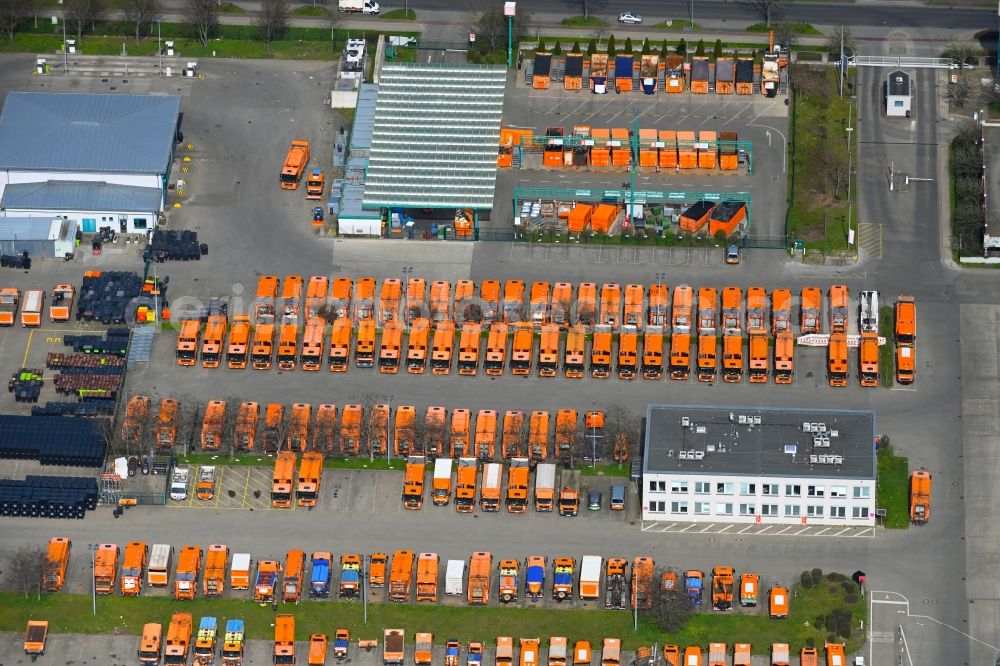 Berlin from above - Site waste and recycling sorting BSR Recyclinghof Nordring in the district Marzahn in Berlin, Germany