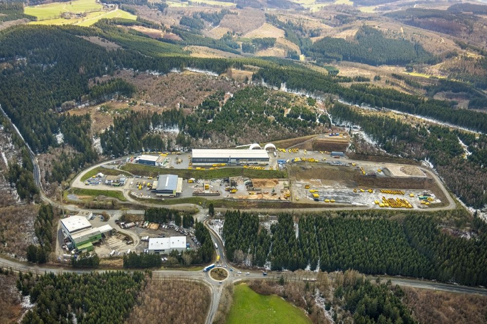 Olpe from the bird's eye view: Site waste and recycling sorting of the waste disposal company Hufnagel Service GmbH Rother Stein in the district Rehringhausen in Olpe at Sauerland in the state North Rhine-Westphalia, Germany