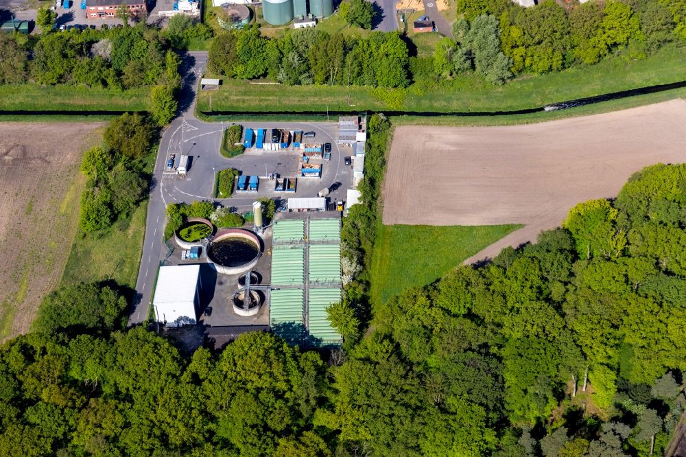 Aerial image Münster - Site waste and recycling sorting with fire water tapping point on Zentraldeponie II Zum Heidehof in Muenster in the state North Rhine-Westphalia, Germany