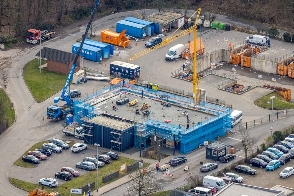 Aerial image Bottrop - Construction site at the waste and recycling sorting Recyclinghof Donnerberg on Suedring in the district Stadtmitte in Bottrop at Ruhrgebiet in the state North Rhine-Westphalia, Germany