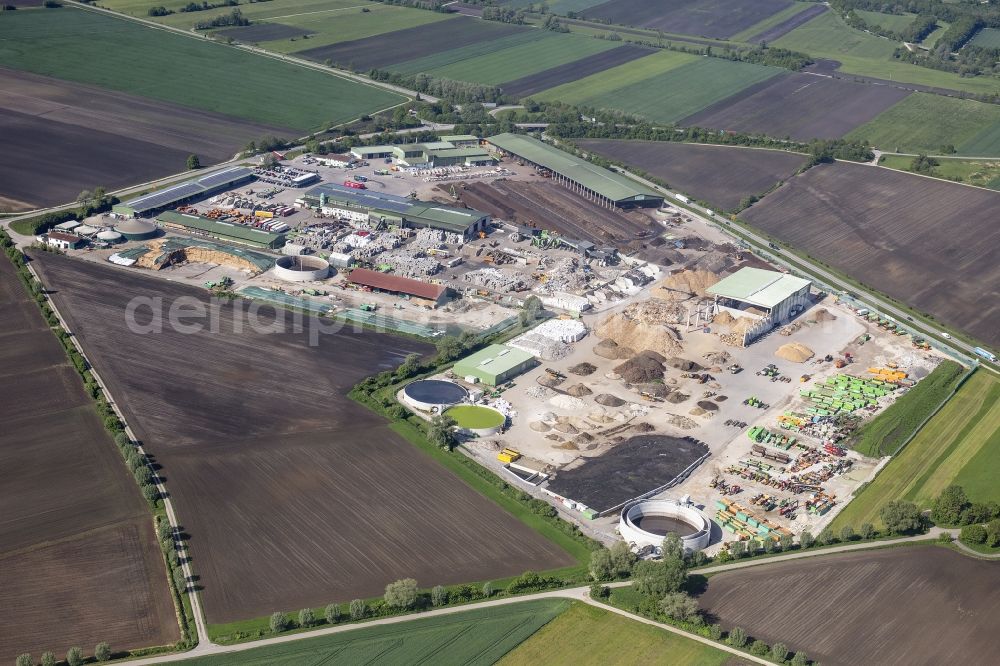 Aerial photograph Eitting - Site waste and recycling sorting of company Wurzer Umwelt Am Kompostwerk in Eitting in the state Bavaria, Germany