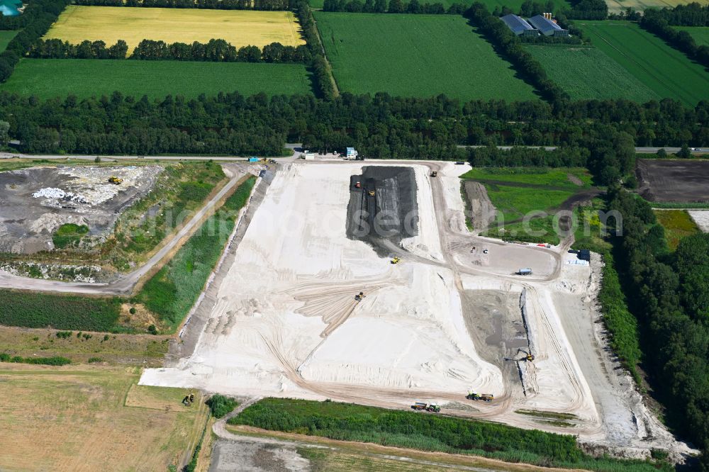 Aerial image Neulehe - Site of heaped landfill Zentraldeponie Doerpen in Neulehe in the state Lower Saxony, Germany