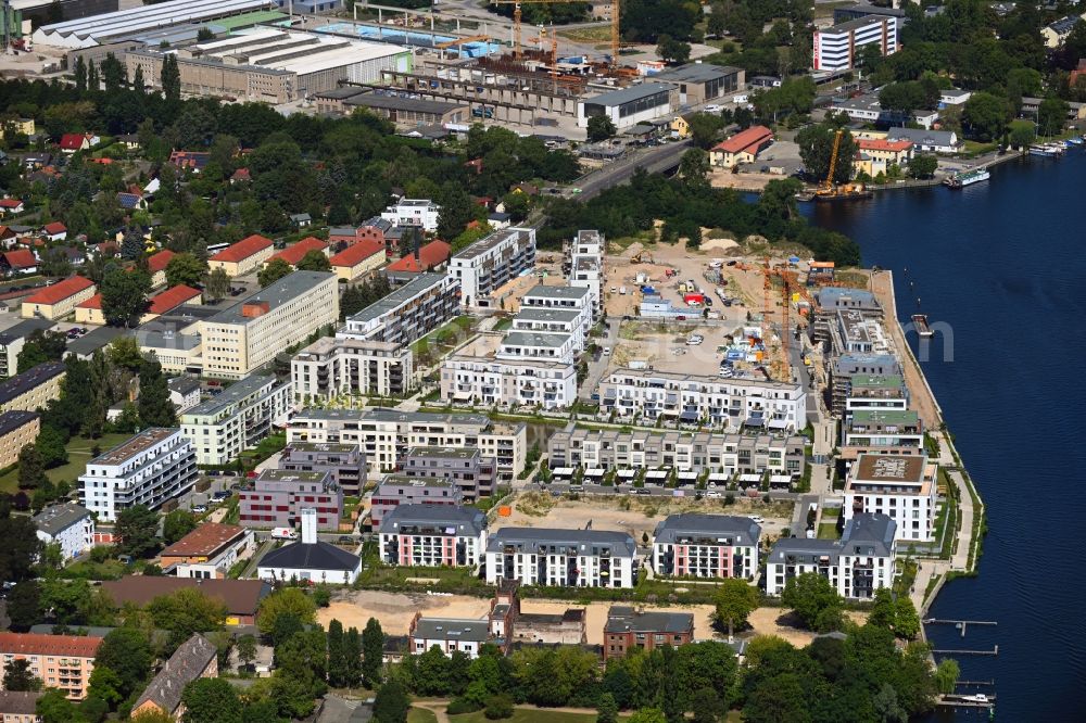 Aerial photograph Berlin - View of the area of the new construction project NeueWasserliebe - 52 Grad Nord Wohnen am Wasser in Berlin-Gruenau in the district of Gruenau in Berlin