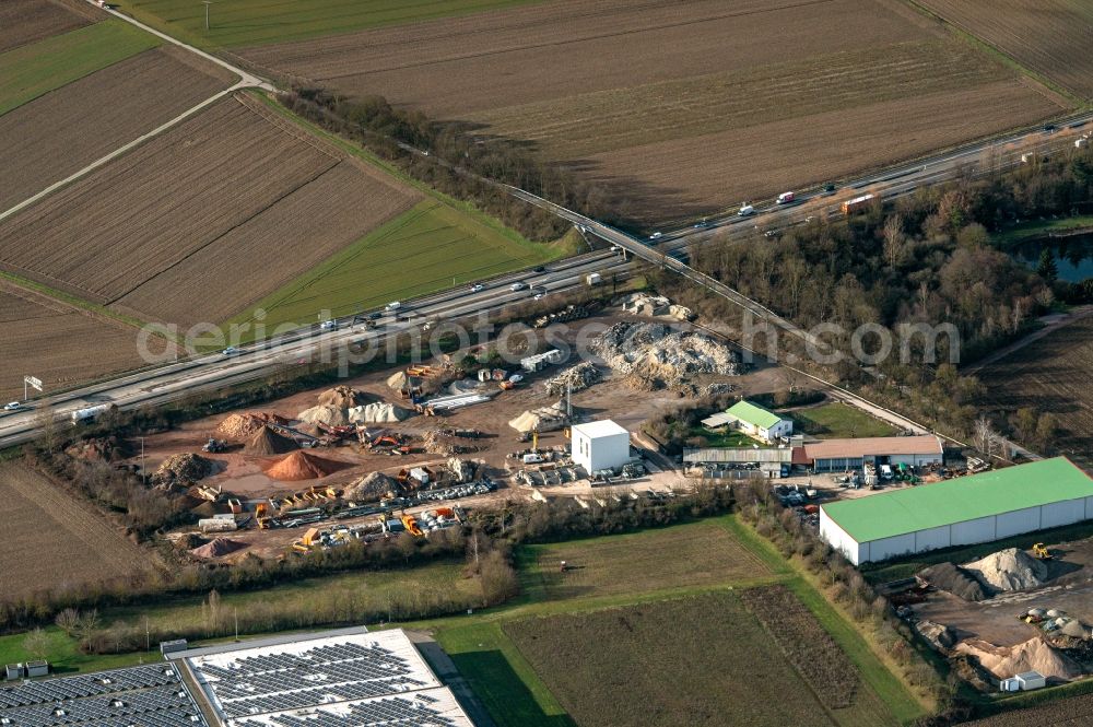Aerial image Mahlberg - Site waste and recycling sorting Schotter Singler in Mahlberg in the state Baden-Wurttemberg, Germany