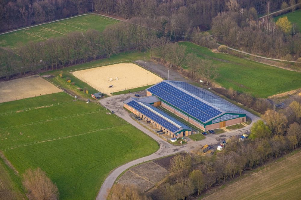 Hamm from above - Premises of the horse riding club Reit- und Fahrverein Pelkum e.V. in the Pelkum part of Hamm in the state of North Rhine-Westphalia