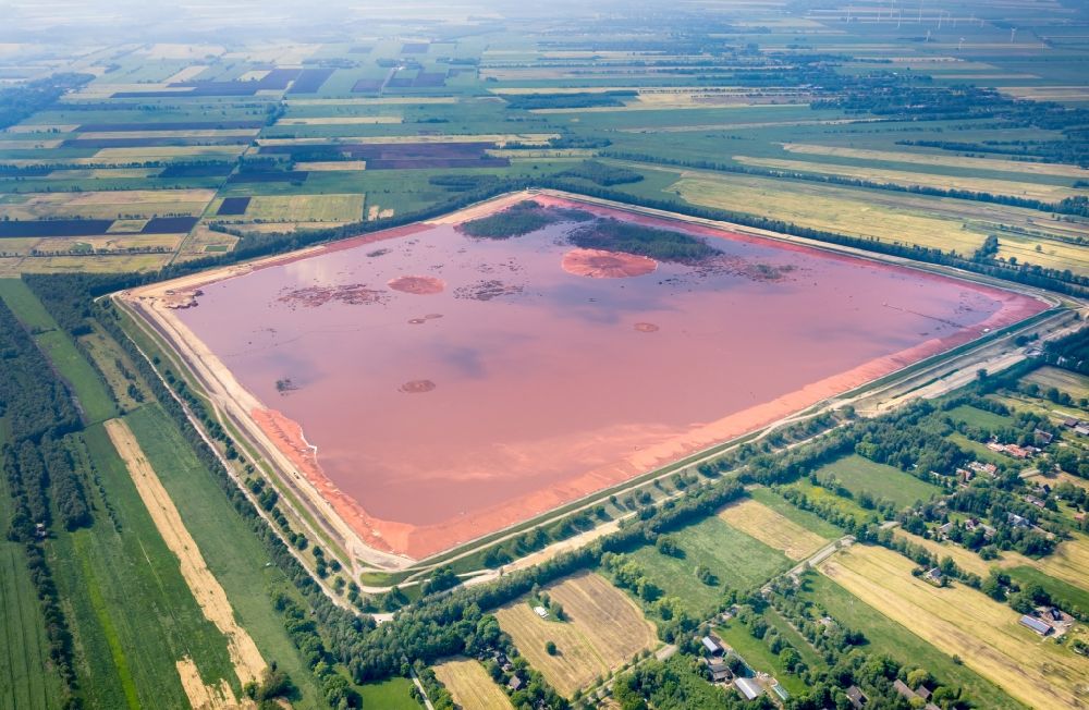 Aerial photograph Stade - Site of the red mud disposal site in Stade in the state Lower Saxony, Germany. The red mud is a waste product resulting from the extraction of alumina