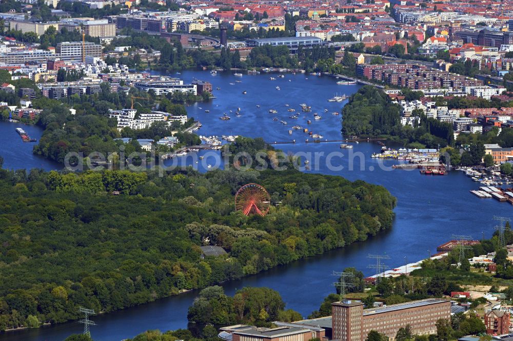 Berlin from the bird's eye view: Grounds of the derelict former amusement Culture park Plaenterwald in the district of Treptow in Berlin