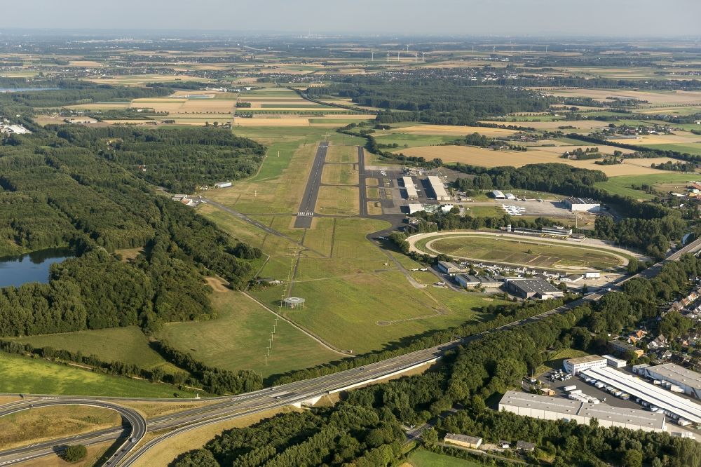 Mönchengladbach from the bird's eye view: Site of the airfield airport Mönchengladbach, in North Rhine-Westphalia