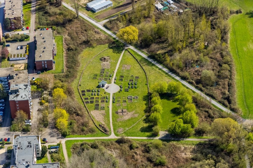 Hamm from above - Community garden in an apartment building settlement in the district Heessen in Hamm at Ruhrgebiet in the state North Rhine-Westphalia, Germany