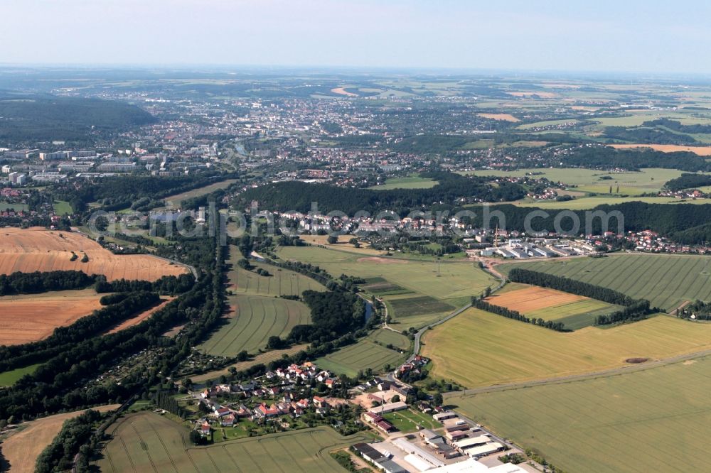 Aerial image Gera - Gera is a city in Thuringia which lies at the White Elster. To the west of the city, the Thuringian Slate Mountains. South of the city forest, the prefabricated buildings of Gera Lusan can be seen. The focus of the Gera district Liebschwitz and the district Melitz of Wuenschendorf / Elster can be seen