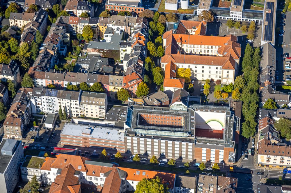 Aerial image Dortmund - Court- Building complex of Amtsgericht Dortmund on Gerichtsstrasse in the district Kaiserbrunnen in Dortmund at Ruhrgebiet in the state North Rhine-Westphalia, Germany