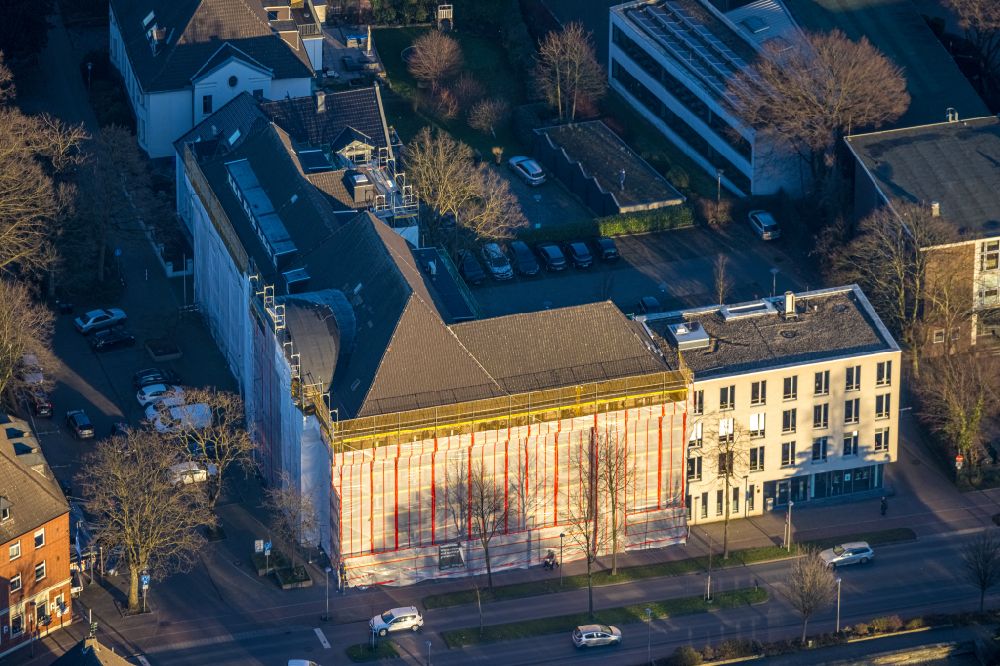 Gladbeck from above - Court- Building complex of the Amtsgericht Gladbeck in of Schuetzenstrasse in Gladbeck in the state North Rhine-Westphalia, Germany