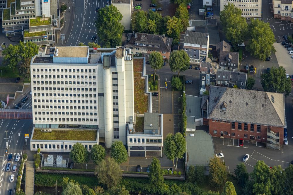Aerial photograph Siegen - Court- Building complex of Amtsgericht Siegen in the district Fischbacherberg in Siegen on Siegerland in the state North Rhine-Westphalia, Germany