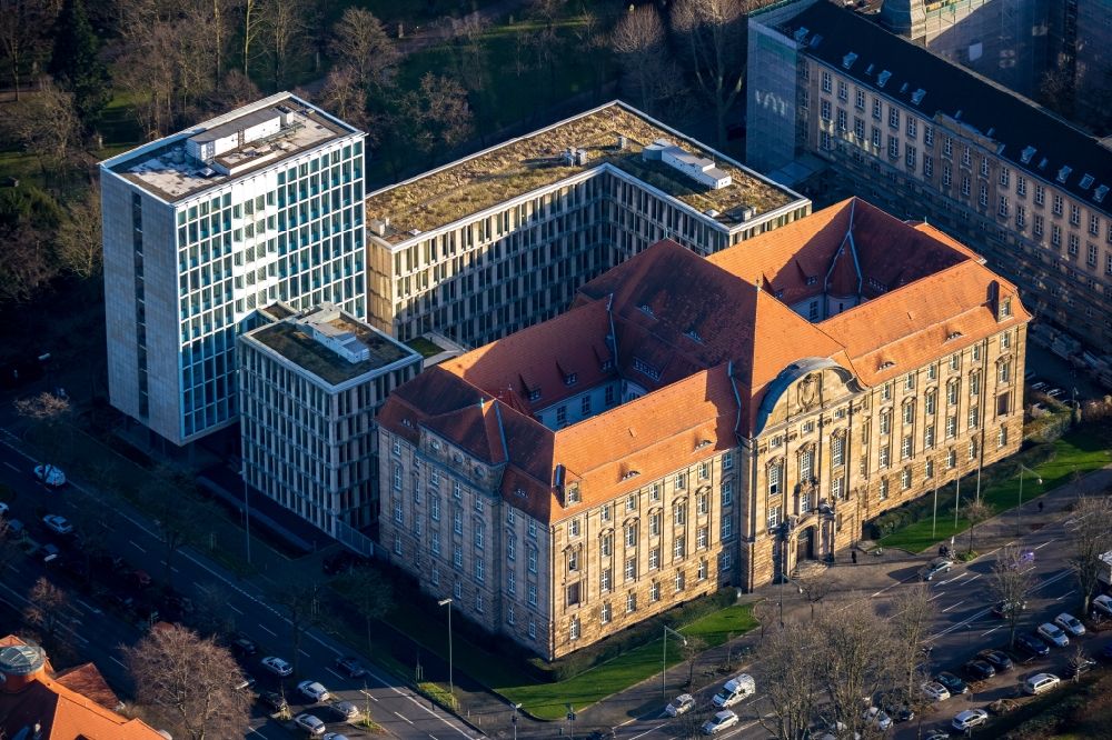Düsseldorf from the bird's eye view: Court- Building complex of the Oberlandesgericht Duesseldorf on Cecilienallee in Duesseldorf in the state North Rhine-Westphalia, Germany
