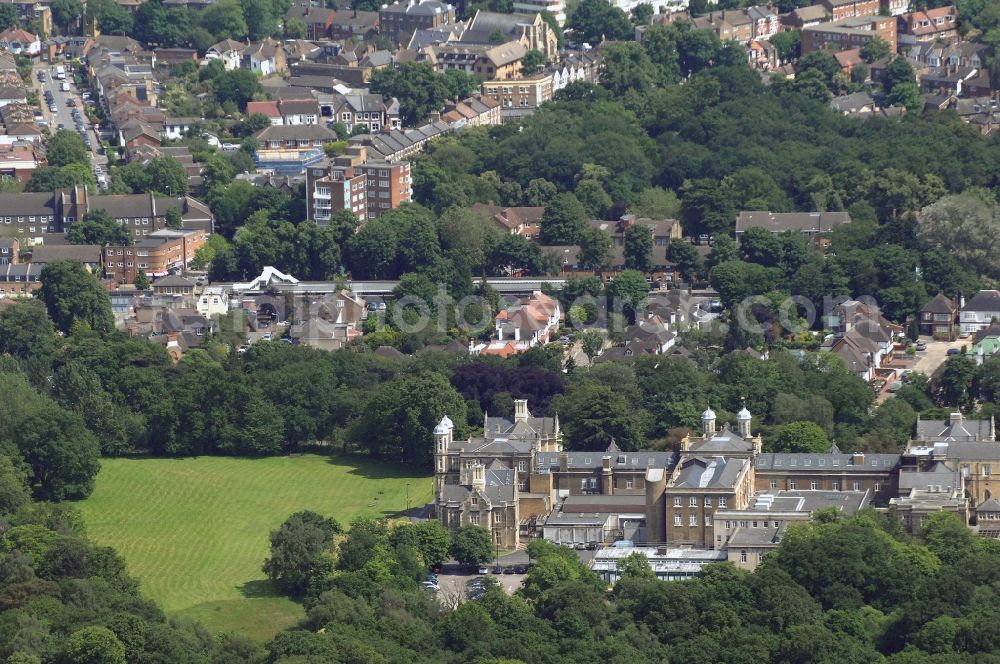 Aerial photograph London - View at the building of the Snaresbrook Crown Court in the district Snaresbrook in London in the county of Greater London in the UK. It is Europe's busiest court with more than 7,000 cases a year. In the background to see is a residential area in Snaresbrook