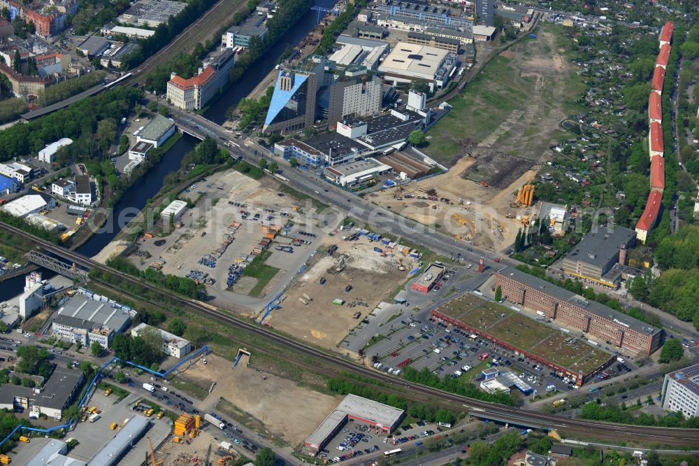 Berlin Neukölln from the bird's eye view: Cleared land for the construction of the continuation of the route of the A100 city motorway in Berlin Neukoelln