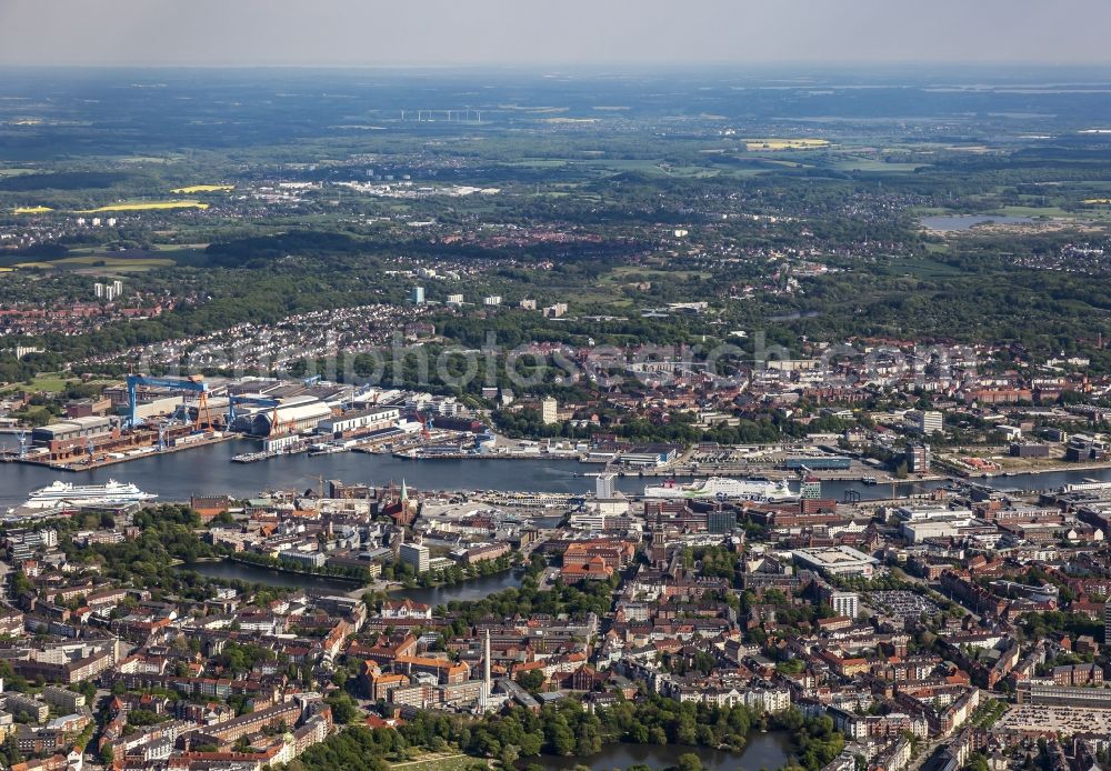 Aerial image Kiel - Total summary and city with outlying districts and harbour in Kiel in the federal state Schleswig-Holstein, Germany