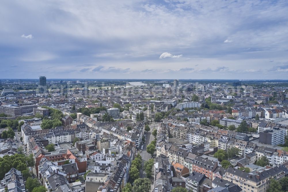 Aerial photograph Düsseldorf - City area with outside districts and inner city area in Duesseldorf in the state North Rhine-Westphalia, Germany