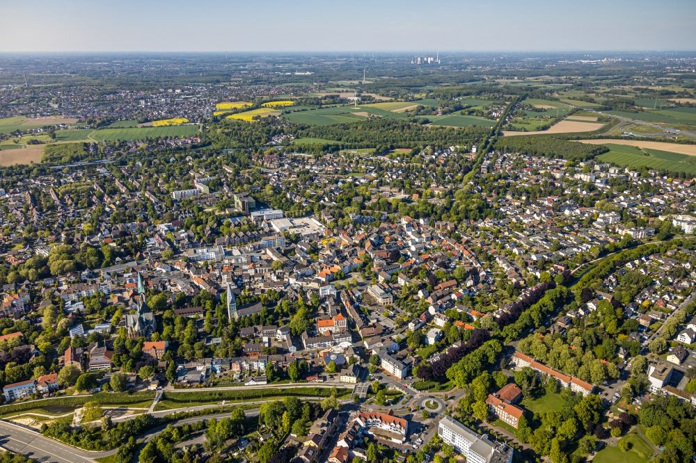 Kamen from the bird's eye view: City area with outside districts and inner city area in Kamen in the state North Rhine-Westphalia, Germany