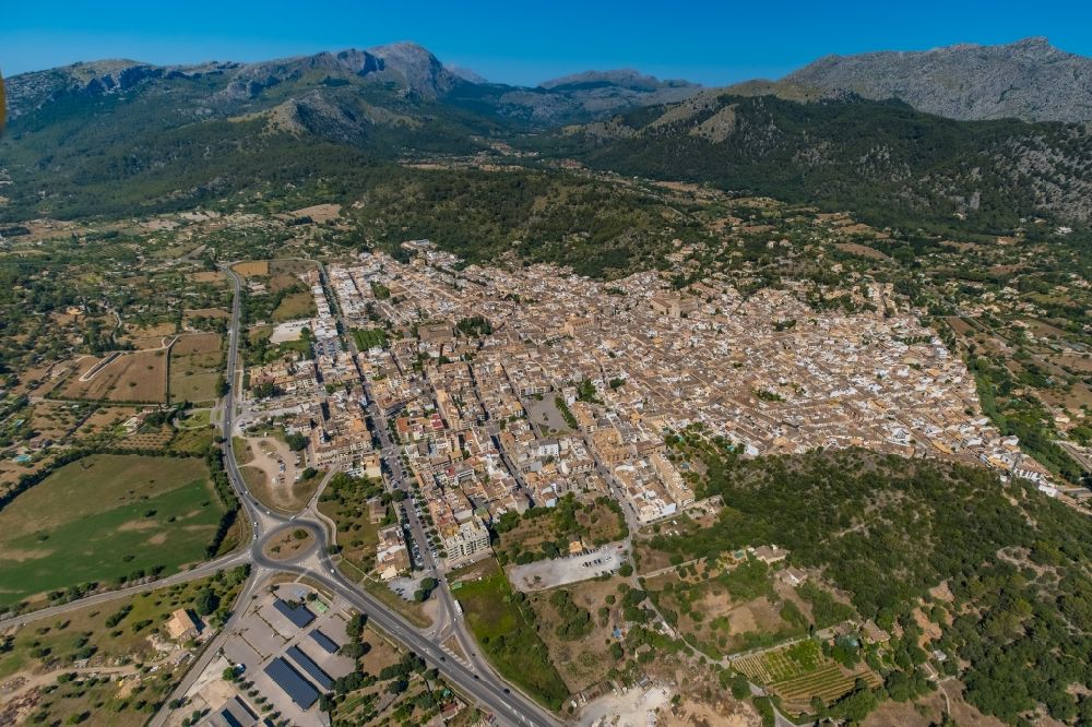 Aerial photograph Pollenca - City area with outside districts and inner city area in Pollenca in Balearische Insel Mallorca, Spain