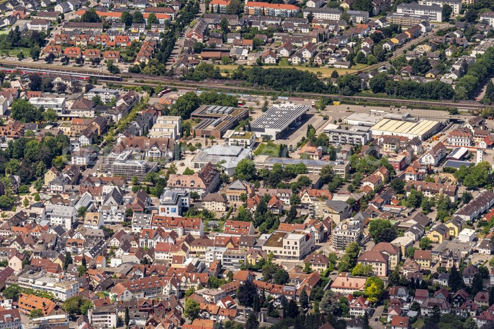 Aerial photograph Bühl - City area with outside districts and inner city area in Buehl in front of the black forest in the state Baden-Wurttemberg, Germany