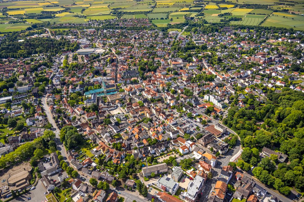 Aerial photograph Werl - City area with outside districts and inner city area in Werl in the state North Rhine-Westphalia, Germany