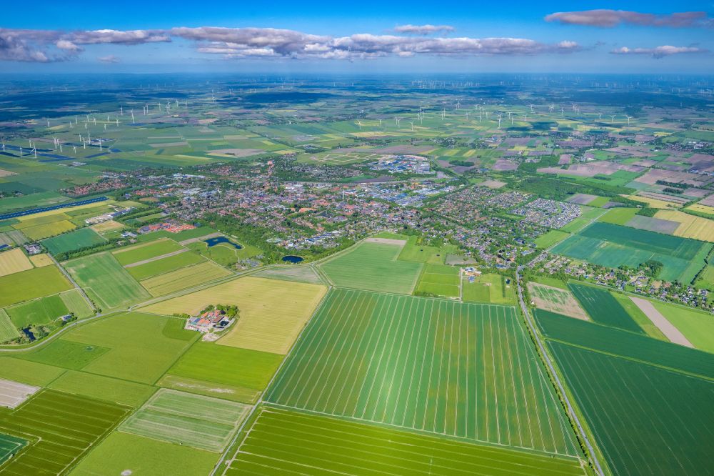Aerial image Niebüll - City area with outside districts and inner city area in Niebuell North Friesland in the state Schleswig-Holstein, Germany