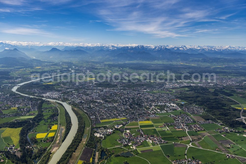 Aerial image Rosenheim - City area with outside districts and inner city area on place Ludwigsplatz in Rosenheim in the state Bavaria, Germany