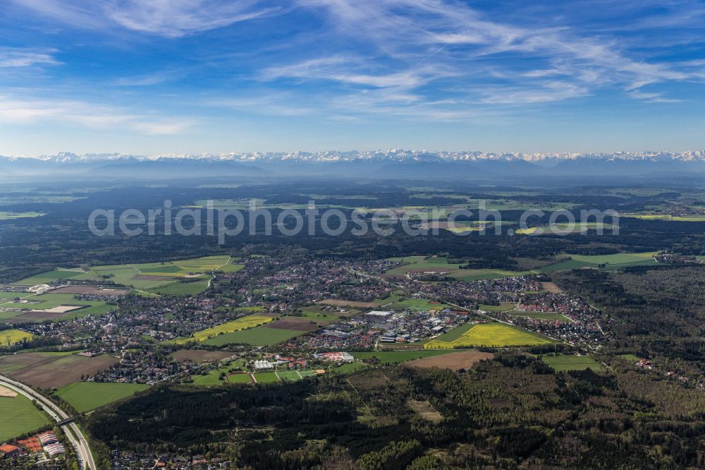 Aerial photograph Unterhaching - City area with outside districts and inner city area in Unterhaching in the state Bavaria, Germany