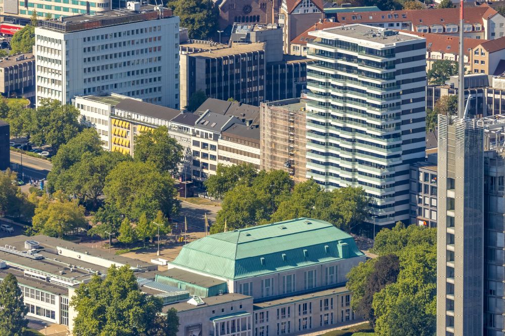 Aerial photograph Essen - Residential and commercial building HQE Huyssen Quartier Essen on Huyssenallee in the district Suedviertel in Essen in the Ruhr area in the state North Rhine-Westphalia, Germany
