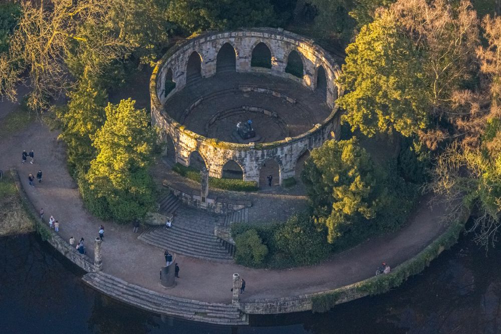 Aerial image Gladbeck - Attraction and tourist attraction of the historical monument war memorial in Wittringer Park in Gladbeck in North Rhine-Westphalia