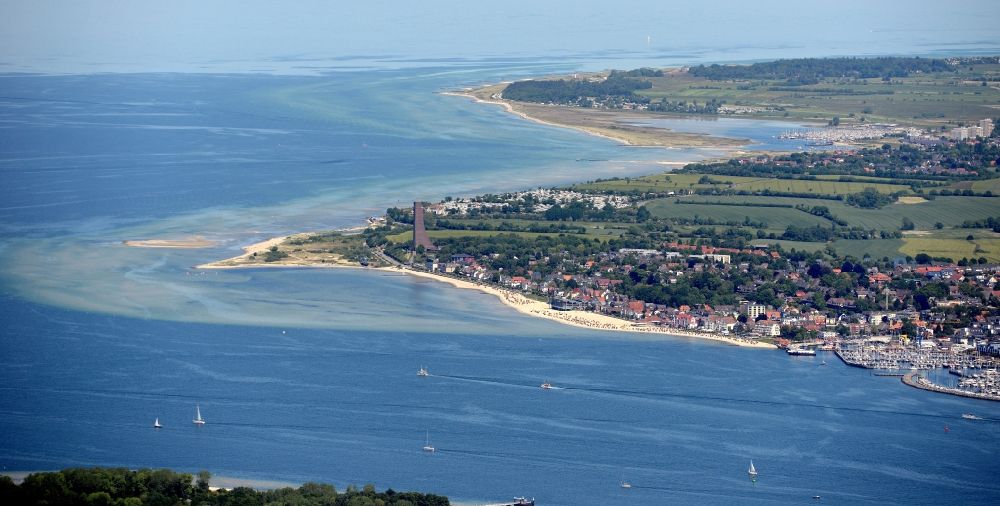 Aerial image Laboe - Tourist attraction of the historic monument Marines - Memorial of Germans U-boats at the beach in Laboe in the state Schleswig-Holstein