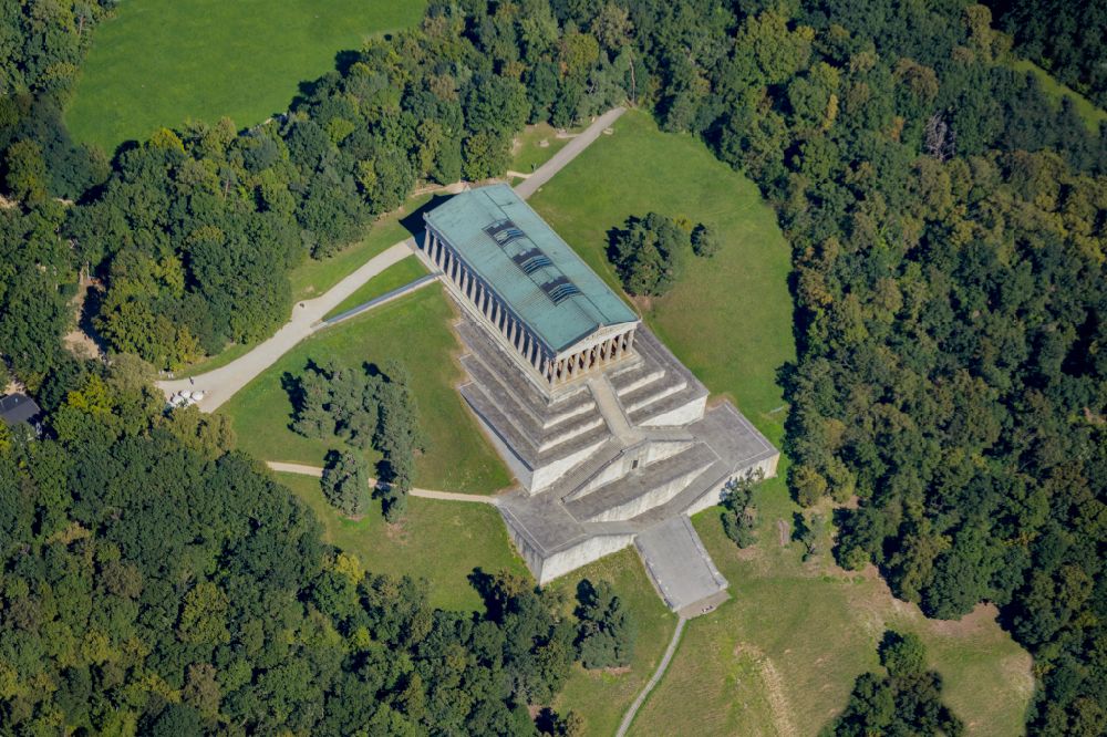 Aerial image Donaustauf - Tourist attraction of the historic monument Nationaldenkmal Walhalla in Donaustauf in the state Bavaria, Germany