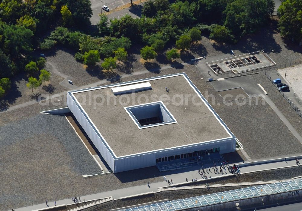 Berlin from the bird's eye view: Tourist attraction of the historic monument Topographie of Terrors on Niederkirchnerstrasse in the district Kreuzberg in Berlin, Germany