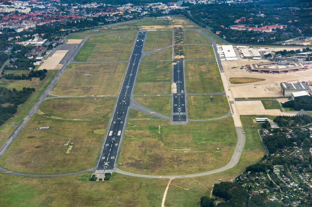 Berlin from the bird's eye view: Locked runway on the site of the former airport in the district Tegel in Berlin, Germany
