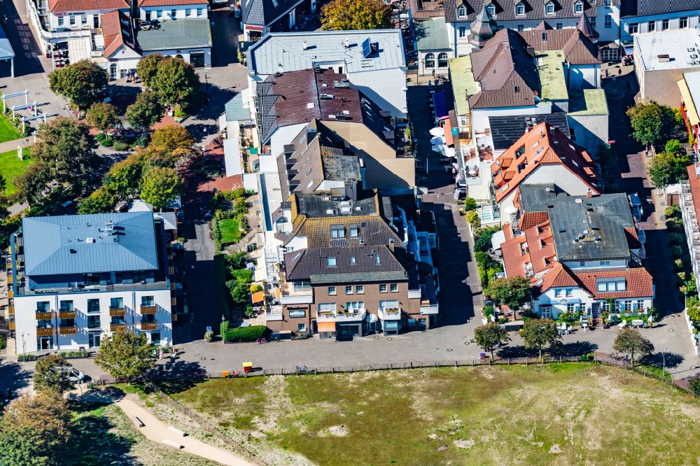 Aerial photograph Norderney - Health center and medical center MVZ on Wedelstrasse on the island of Norderney in the state Lower Saxony, Germany
