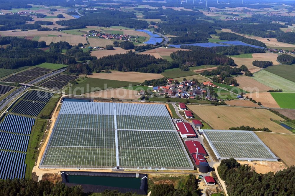 Feulersdorf from the bird's eye view: Greenhouses series of company Scherzer & Boss Fruchtgemuese GmbH in Feulersdorf in the state Bavaria, Germany