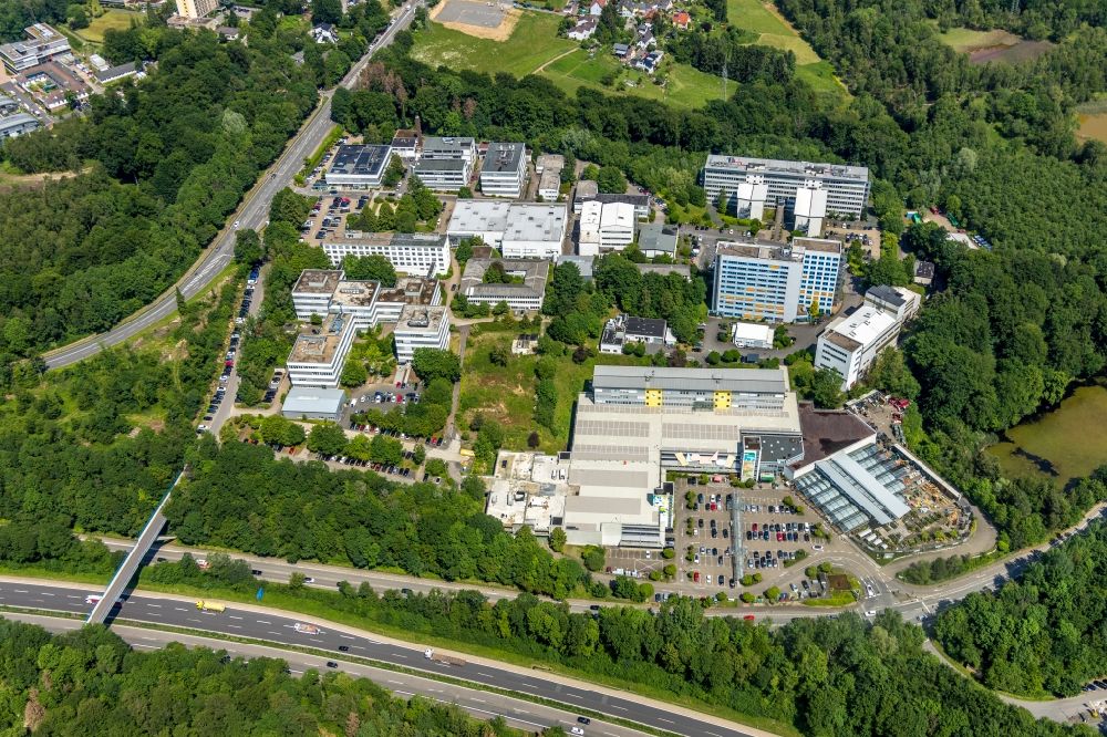 Aerial photograph Bergisch Gladbach - Industrial estate and company settlement Bensberg on Federal Highway A4 in the district Ehrenfeld in Bergisch Gladbach in the state North Rhine-Westphalia, Germany