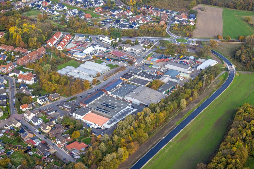 Aerial photograph Bergkamen - Industrial estate and company settlement on street In der Schlenke in the district Oberaden in Bergkamen at Ruhrgebiet in the state North Rhine-Westphalia, Germany