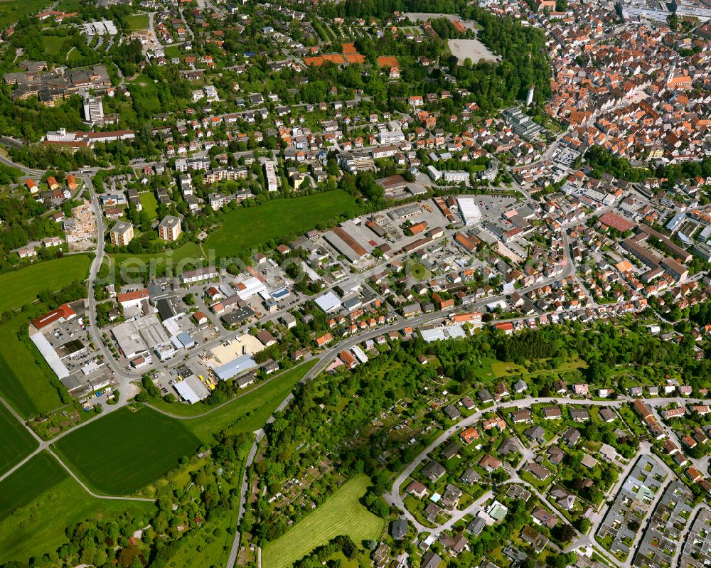 Biberach an der Riß from the bird's eye view: Industrial estate and company settlement in Biberach an der Riß in the state Baden-Wuerttemberg, Germany
