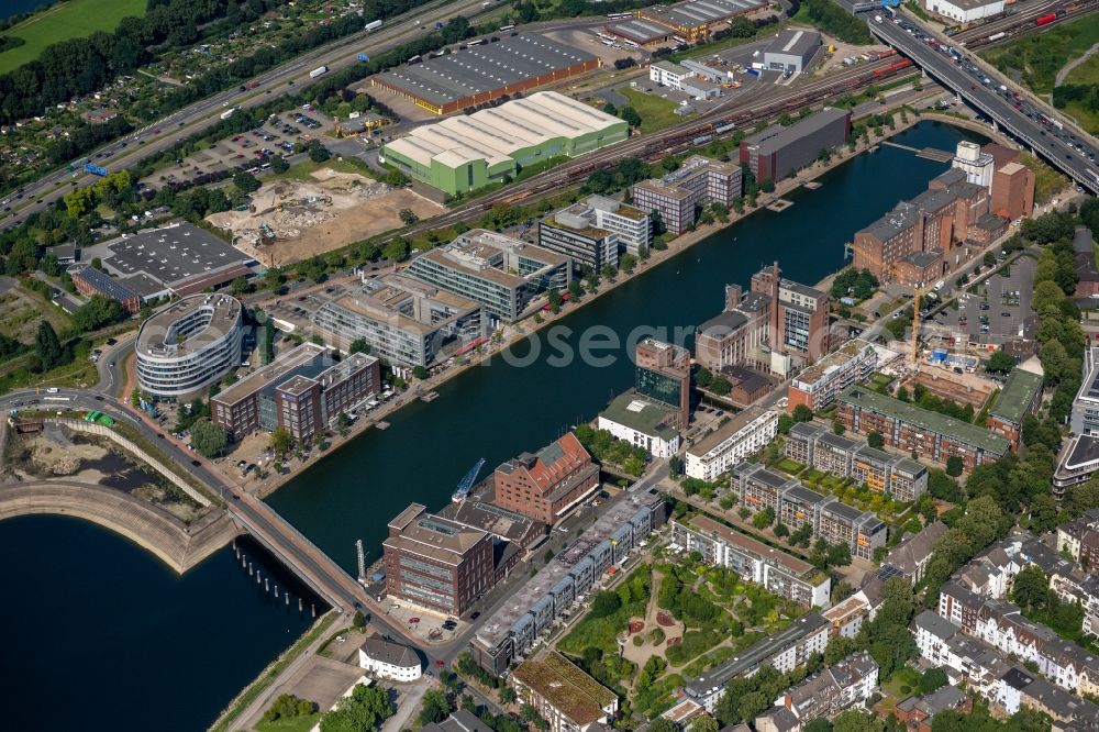 Duisburg from above - Commercial area and company settlement with a view of the business buildings on the bank of the inner harbor in the district Kasslerfeld in Duisburg in the Ruhr area in the state North Rhine-Westphalia, Germany