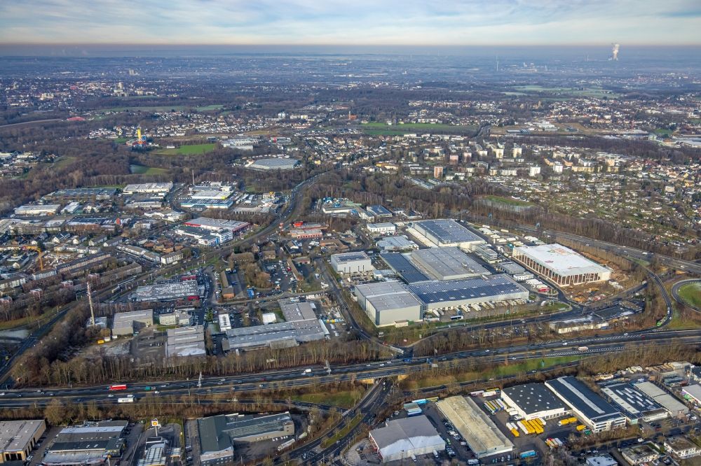 Bochum from the bird's eye view: Industrial estate and company settlement in the district Harpen in Bochum at Ruhrgebiet in the state North Rhine-Westphalia, Germany