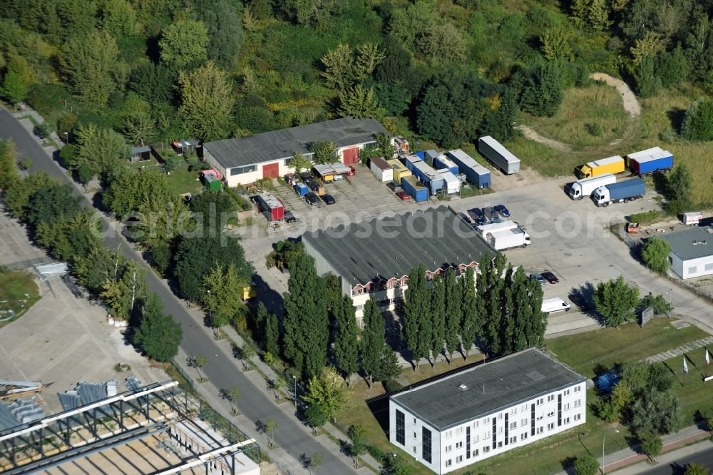 Aerial image Berlin - Industrial estate and company settlement Boxberger Strasse - Hornoer Ring in the district Marzahn in Berlin, Germany