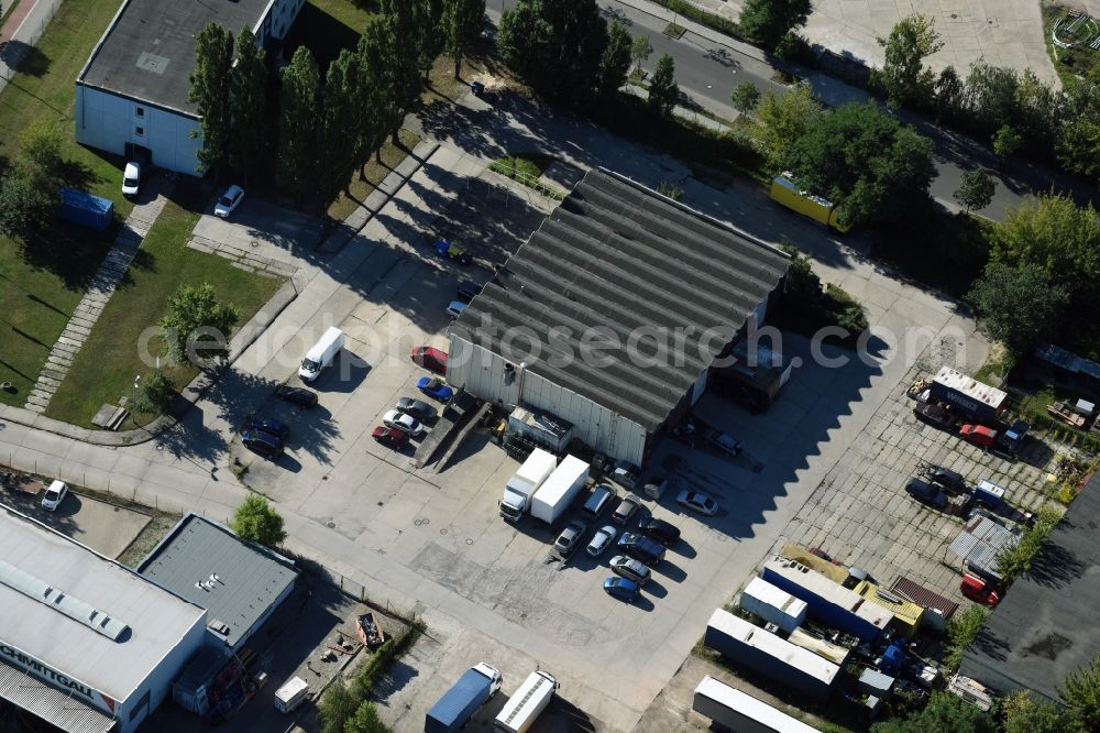 Aerial photograph Berlin - Industrial estate and company settlement Boxberger Strasse - Hornoer Ring in the district Marzahn in Berlin, Germany