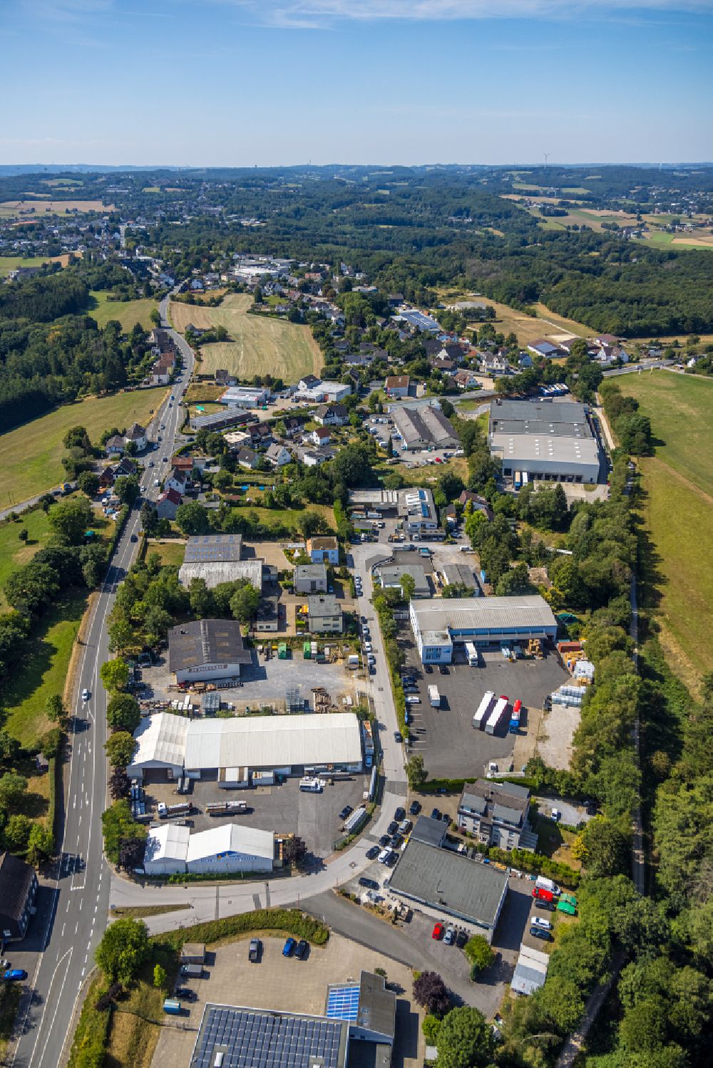 Aerial photograph Dellwig - Industrial estate and company settlement on street Lagerstrasse in Dellwig in the state North Rhine-Westphalia, Germany